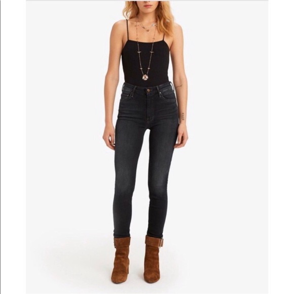 MOTHER Denim - Mother High waisted Looker Petite Jeans 28